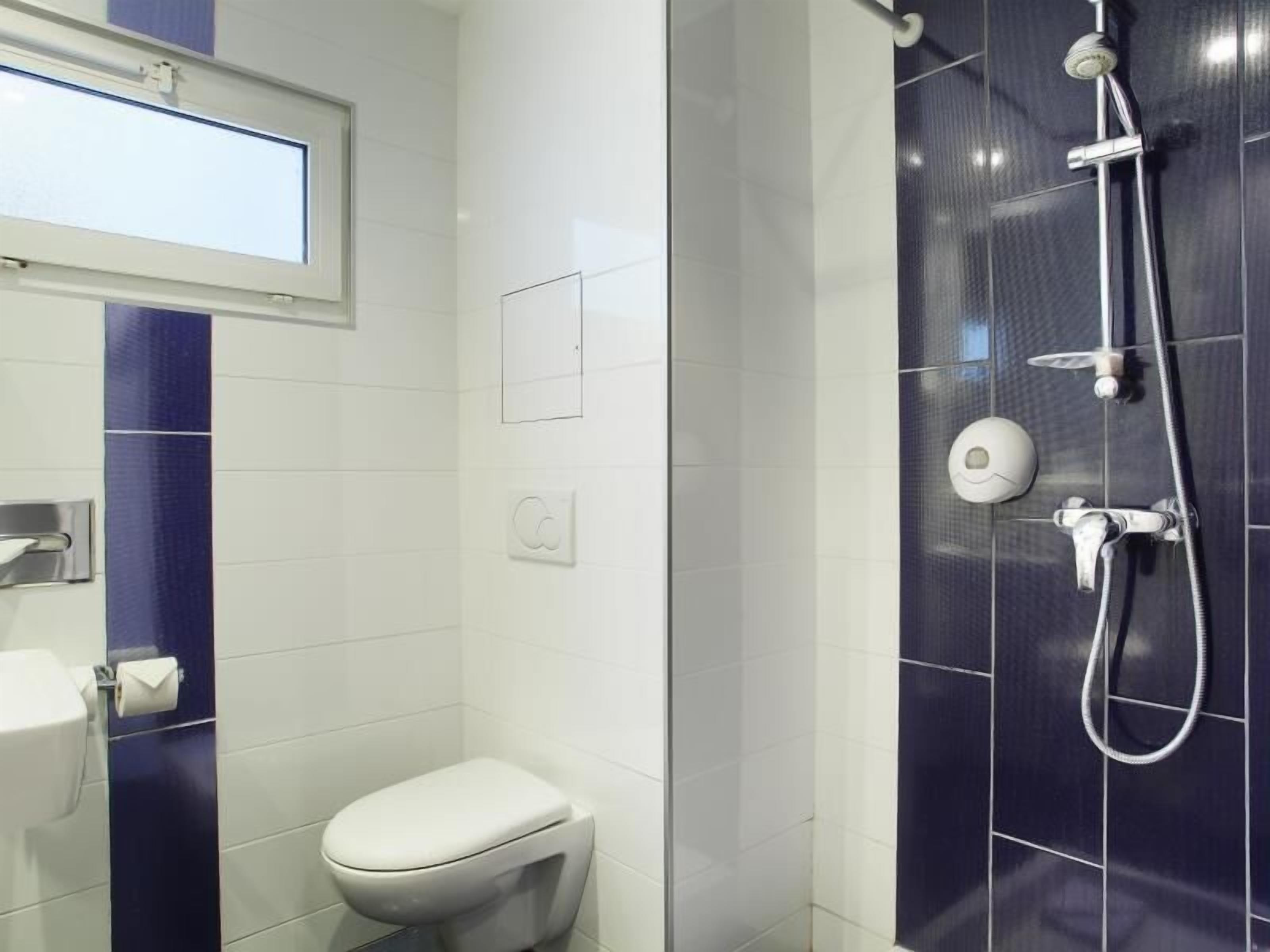 in-room safe, desk, soundproofing, free cots/infant beds