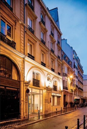 A historic building with a prominent entrance labeled "HOTEL IMPERIAL." - Hotel Impérial Paris (Paris)