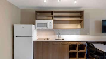 Ropa de cama de alta calidad y escritorio