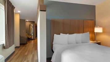 Ropa de cama de alta calidad y escritorio