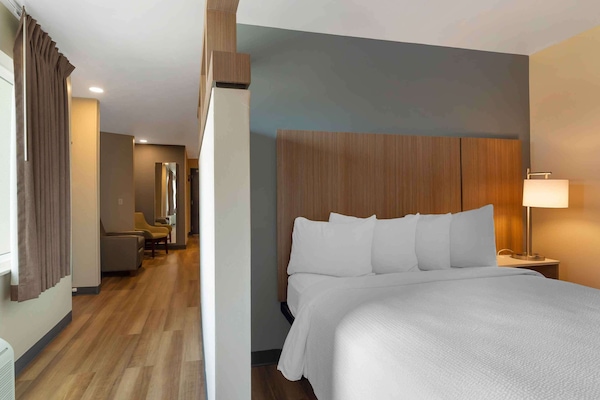 Ropa de cama de alta calidad y escritorio