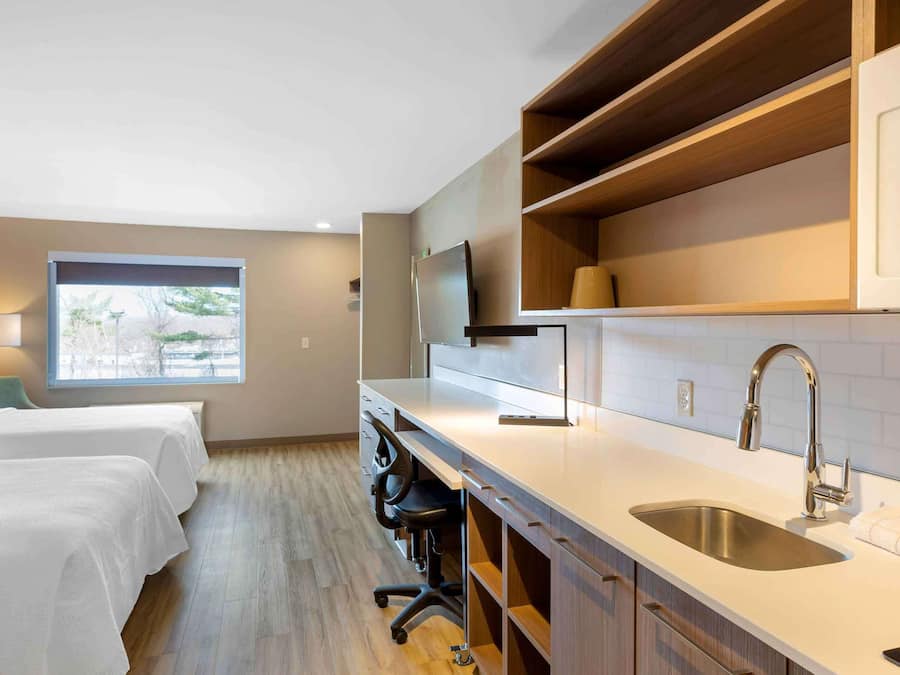 Studio, 2 Double Beds, Non Smoking | Premium bedding, desk, iron/ironing board, free WiFi