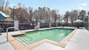 Seasonal outdoor pool