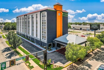 Wyndham Garden Wichita Downtown