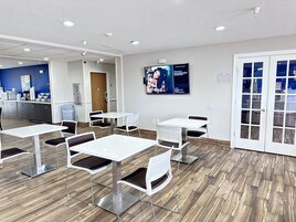 Café da manhã continental grátis todos os dias