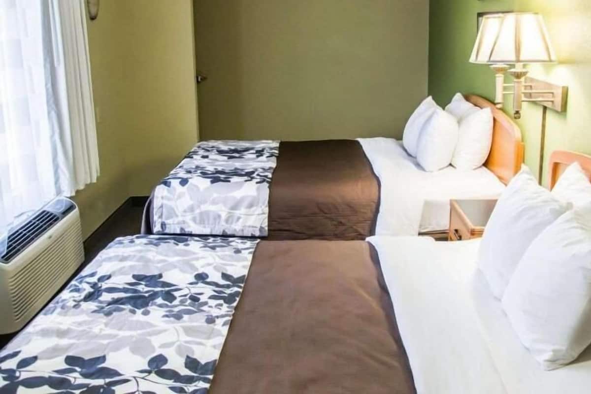 Peralatan tempat tidur premium, meja, ruang kerja komputer riba 
