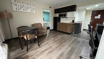Business-Suite, 2 Queen-Betten, Nichtraucher (Upgrade)