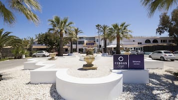 Entrada de la propiedad