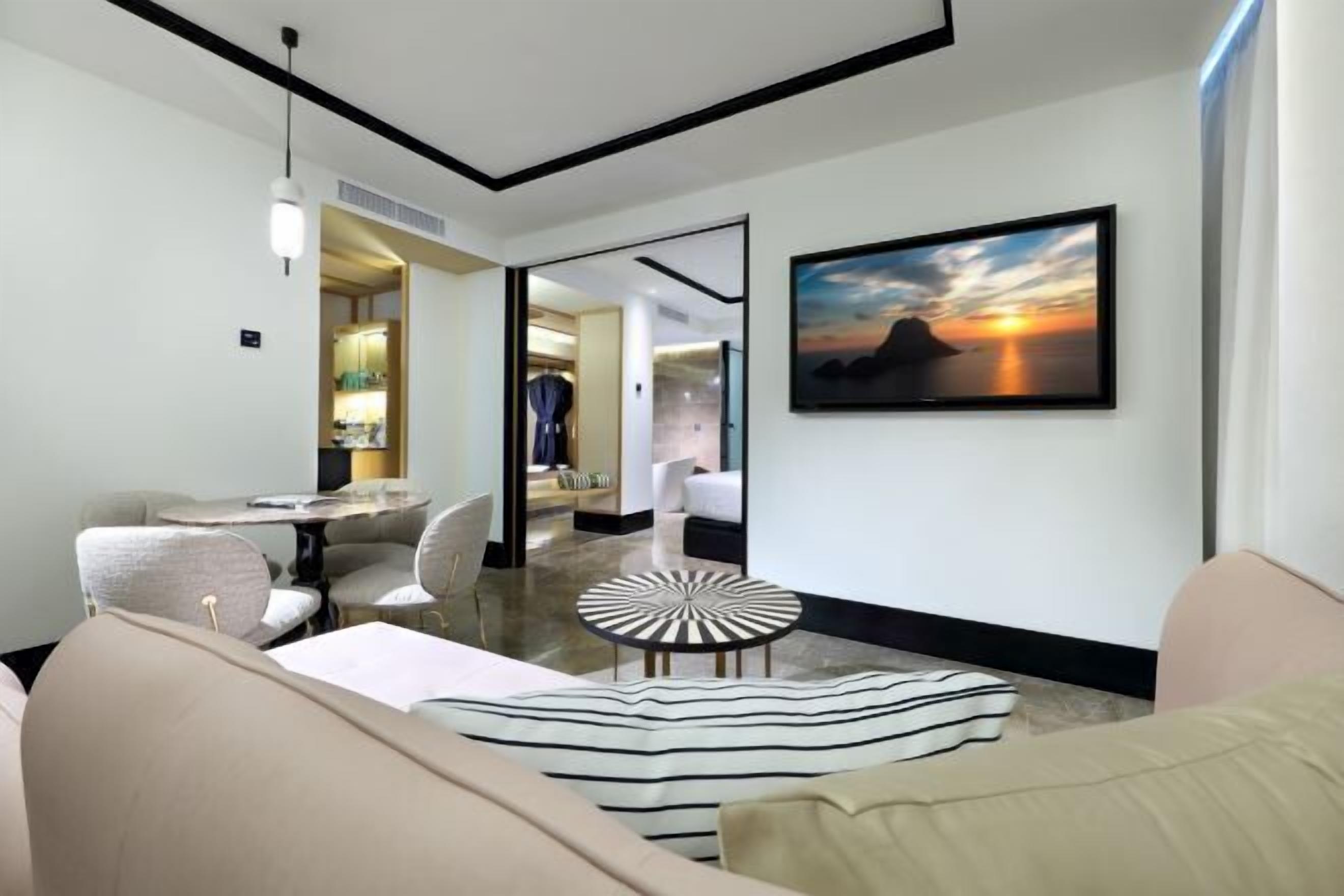 Memory foam beds, minibar, in-room safe, desk