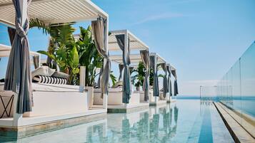 3 outdoor pools, pool umbrellas, sun loungers