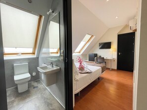 Economy Single Room