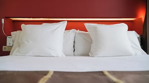 Deluxe Double Room, Jetted Tub | Minibar, in-room safe, desk, iron/ironing board