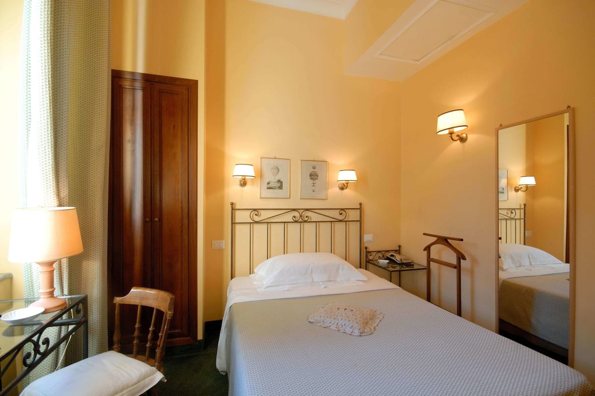 Ropa de cama de alta calidad y minibar