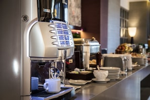 Free daily buffet breakfast