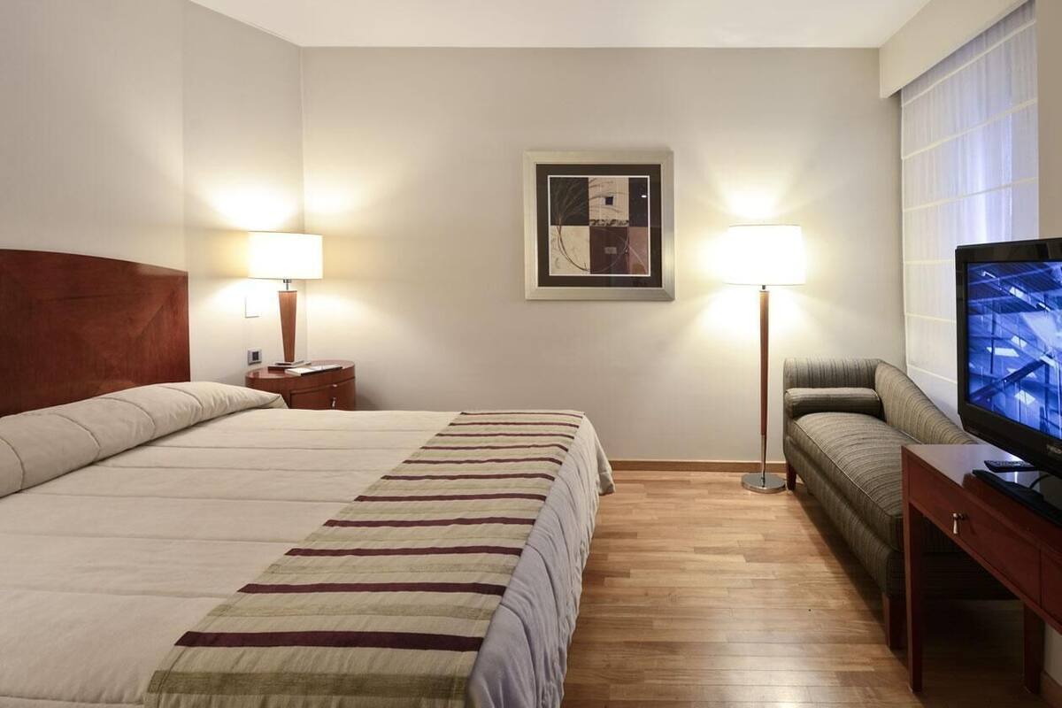Ropa de cama de alta calidad, edredón y minibar