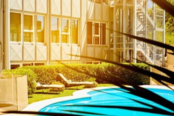 Kolam renang terbuka