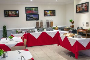 Daily continental breakfast (GBP 6 per person) - Queensway Hotel, Sure Hotel Collection by Best Western (London)