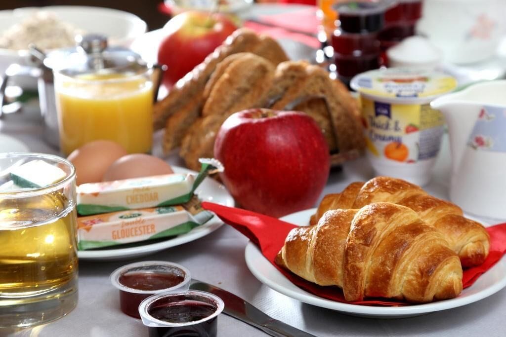 Photo - Queensway Hotel Sure Hotel Collection By Best Western
