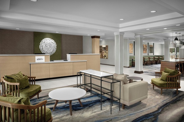 Lobby lounge