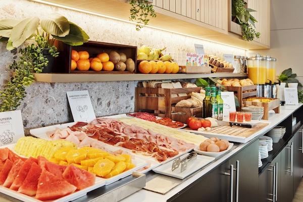 Daily buffet breakfast (EUR 12 per person)