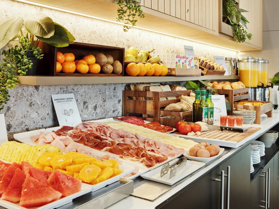 Daily buffet breakfast for a fee
