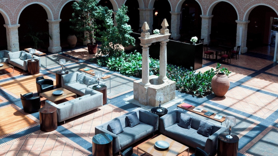 AC Hotel Palacio de Santa Ana by Marriott