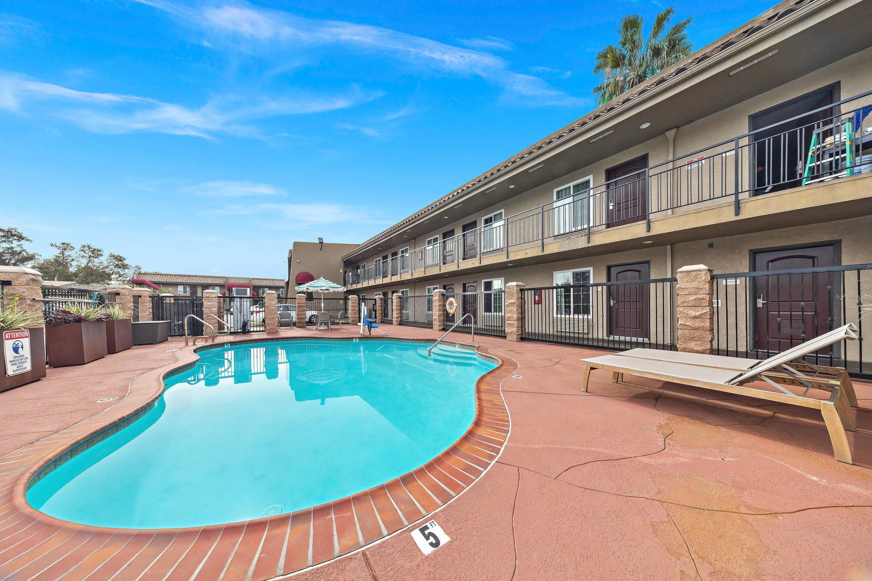 Alberca al aire libre 