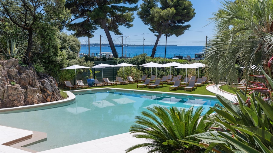 Radisson Hotel Cannes Seaside