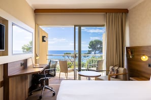 Executive Room, 2 Single Beds, Balcony, Sea View