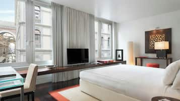 Gallery View Deluxe | Premium bedding, minibar, in-room safe, desk