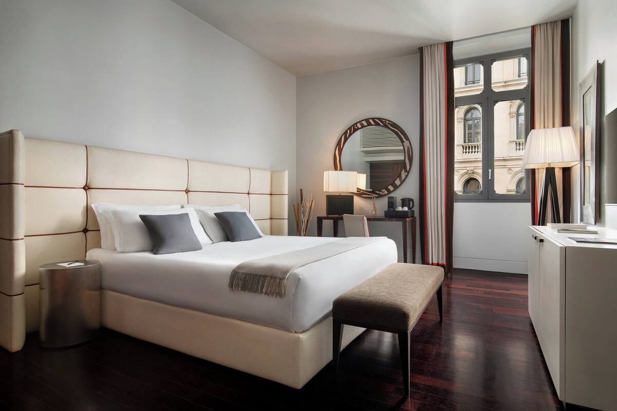 Two Floor Junior Suite | Premium bedding, minibar, in-room safe, desk