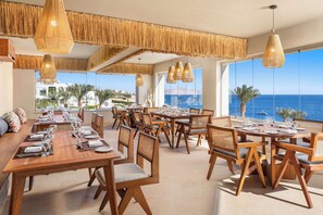 2 restaurants, breakfast, lunch, dinner served; Asian cuisine