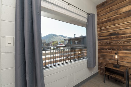 Comfort Single Room | Mountain view