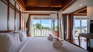 Premier Suite | Minibar, in-room safe, desk, laptop workspace - Orchidacea Resort (Karon)