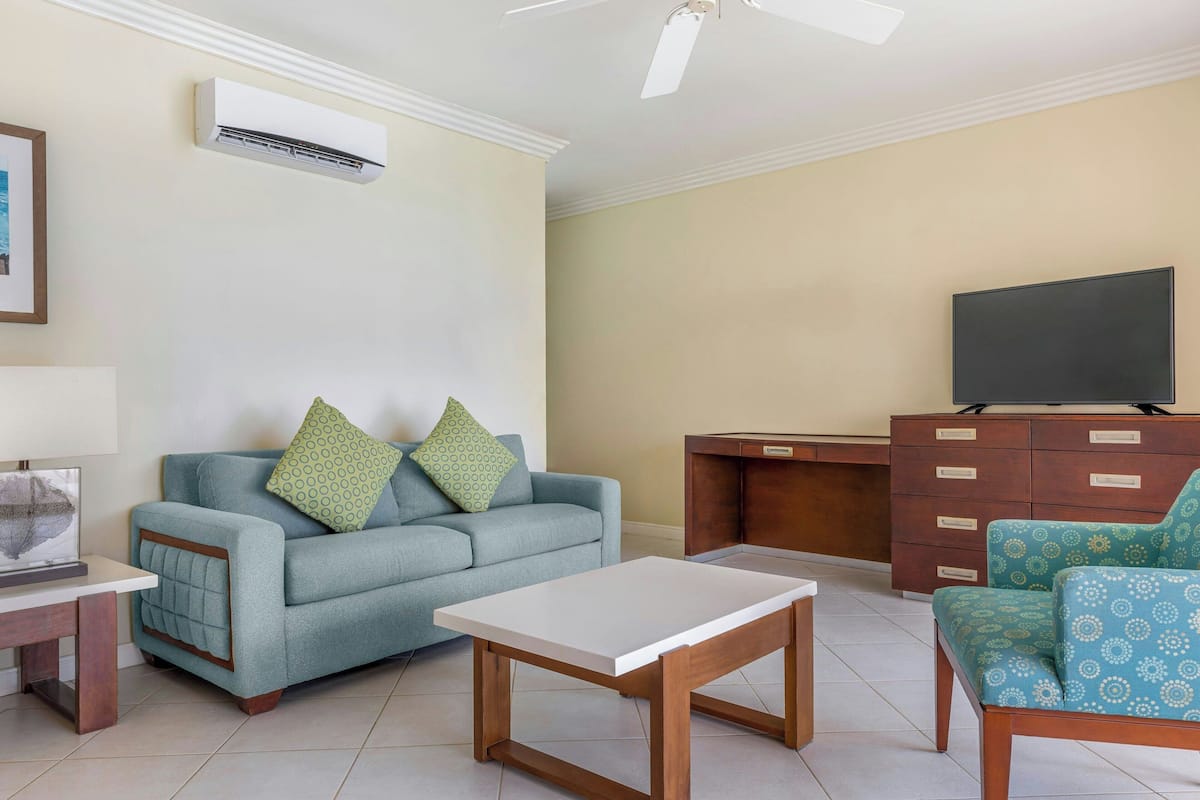 Ocean View,1 Bedroom Suite | In-room safe, desk, blackout drapes, iron/ironing board