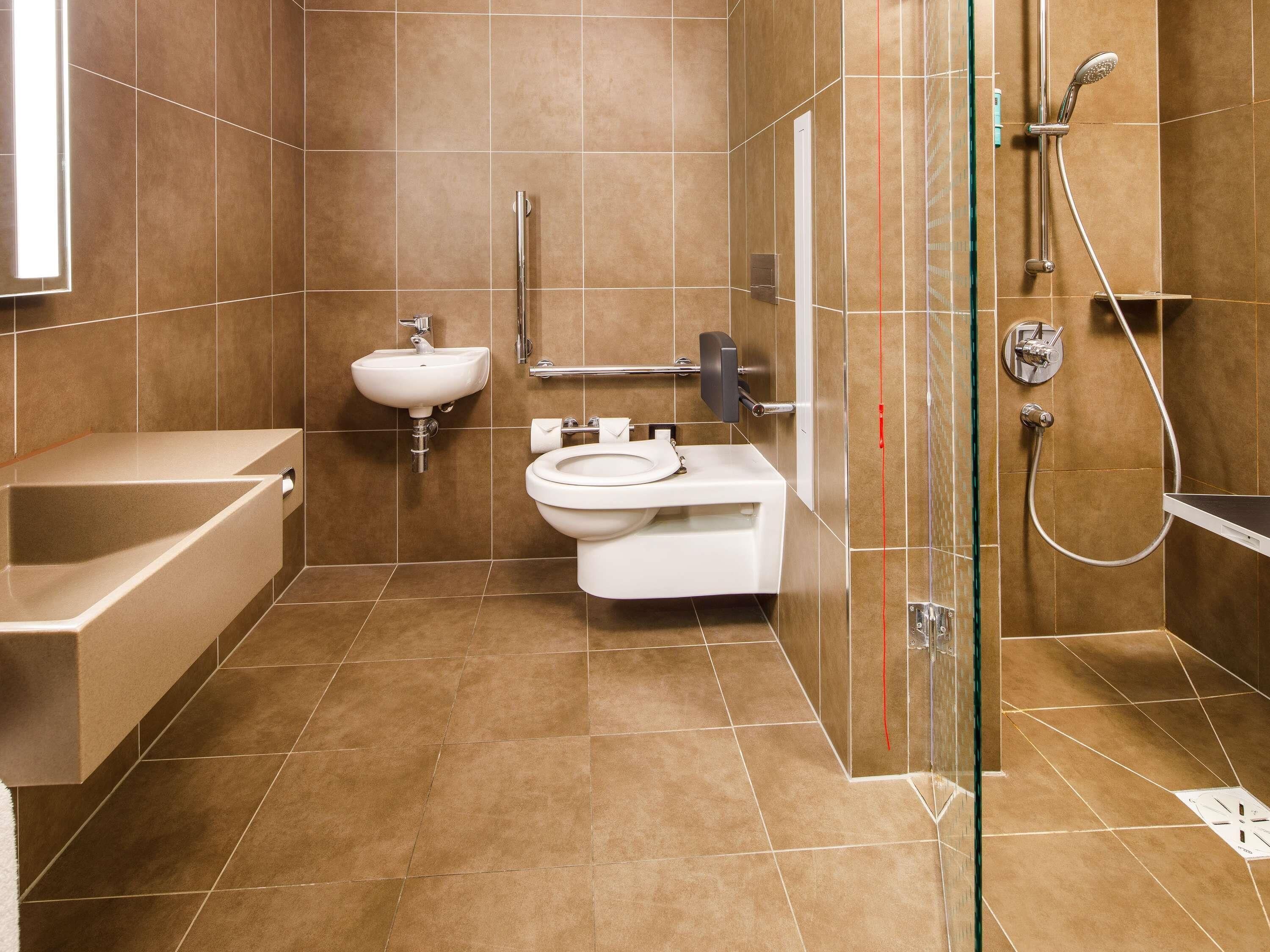 Superior Room, 1 Queen Bed with Sofa bed, Accessible | Hypo-allergenic bedding, minibar, in-room safe, desk