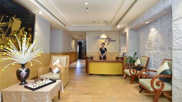 Massage/treatment rooms, massages