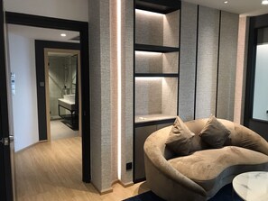 Junior Suite, 1 Bedroom | Living area