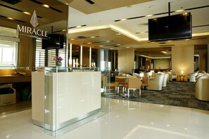Single Superior Room with Miracle Lounge at Don Mueang Airport (1 pax) | Reception