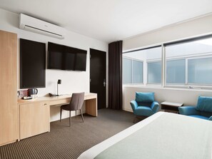 Down comforters, minibar, in-room safe, desk