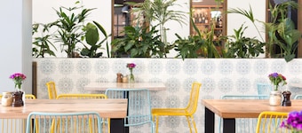 Saint Kilda Beach Hotel (formerly Rydges St Kilda)