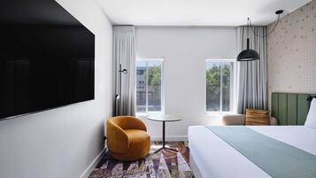 Superior Room, 1 King Bed | Down duvets, minibar, in-room safe, desk