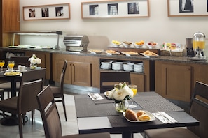 Food-Court