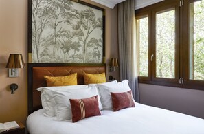 Habitación estándar, 1 cama Queen size | Ropa de cama de alta calidad y minibar 