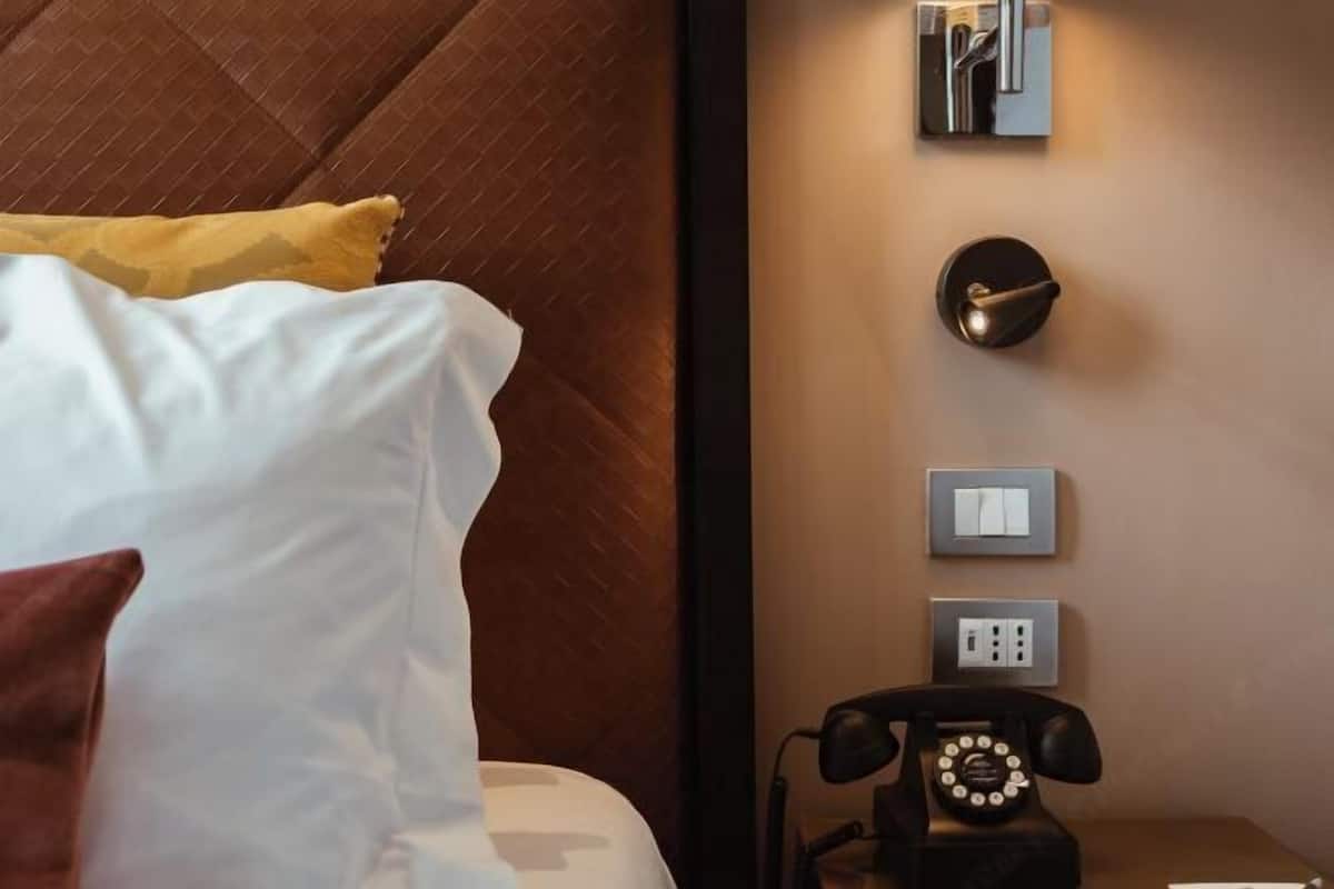 1 bedroom, premium bedding, minibar, in-room safe