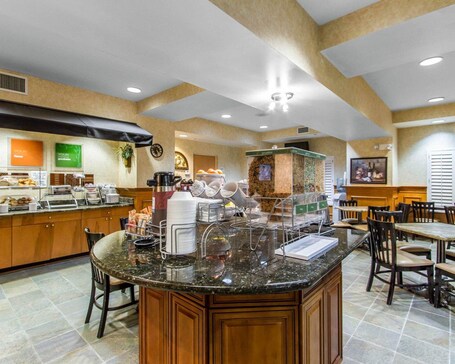 Breakfast buffet