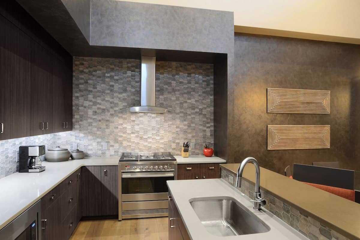 fridge, espresso maker, coffee/tea maker, electric kettle