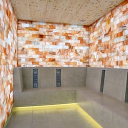 Couples treatment rooms, sauna, hot tub, steam room, body treatments