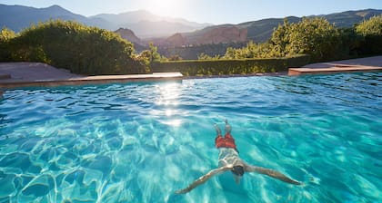 Garden of the Gods Resort and Club