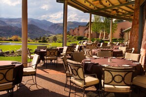 3 restauranter, frokost serveres